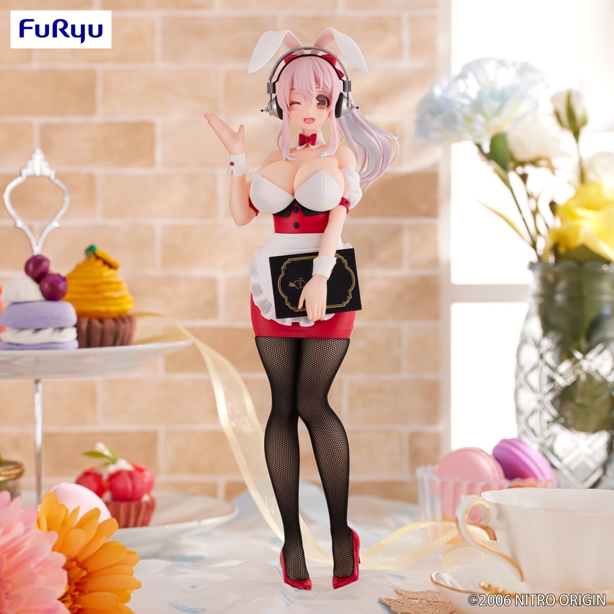 FURYU BiCute Bunnies Super Sonico Waitress Ver