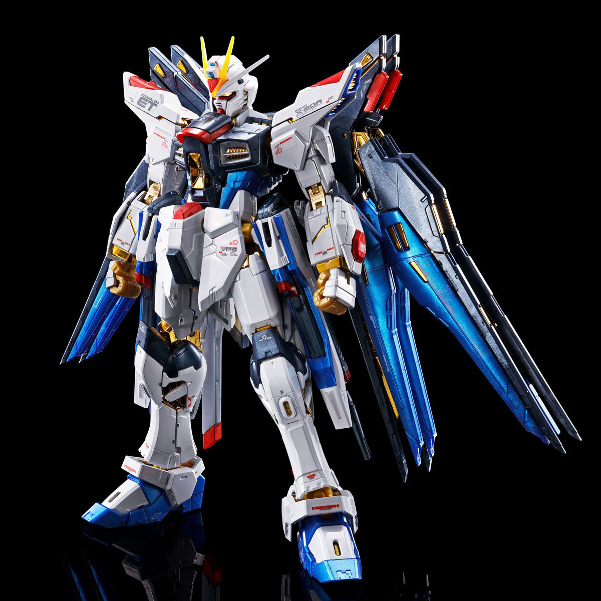PBANDAI RG 1/144 ZGMF-X20A Strike Freedom Gundam (Titanium Finish)