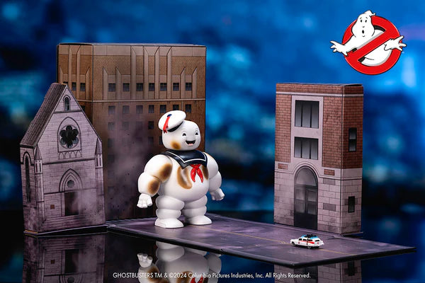 JADA TOYS NEXT LEVEL Ghostbusters Nano Scene w/ 1.65" Ecto-1 and 6" Stay Puft Marshmallow Man Diorama (Next Level Exclusive)
