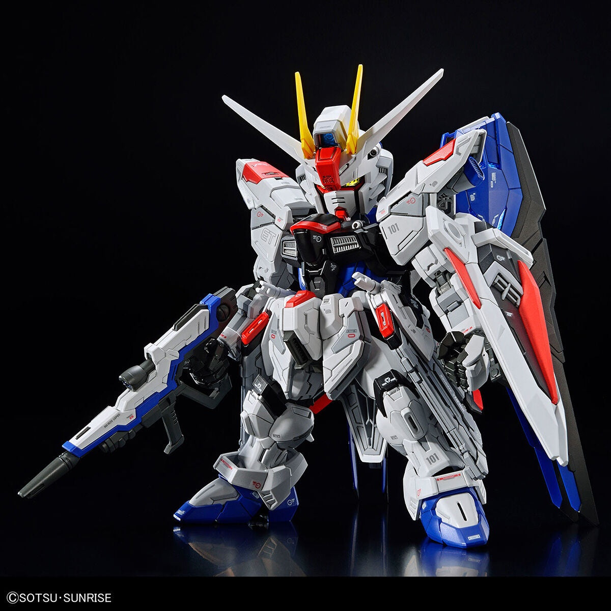 BANDAI MGSD Freedom Gundam
