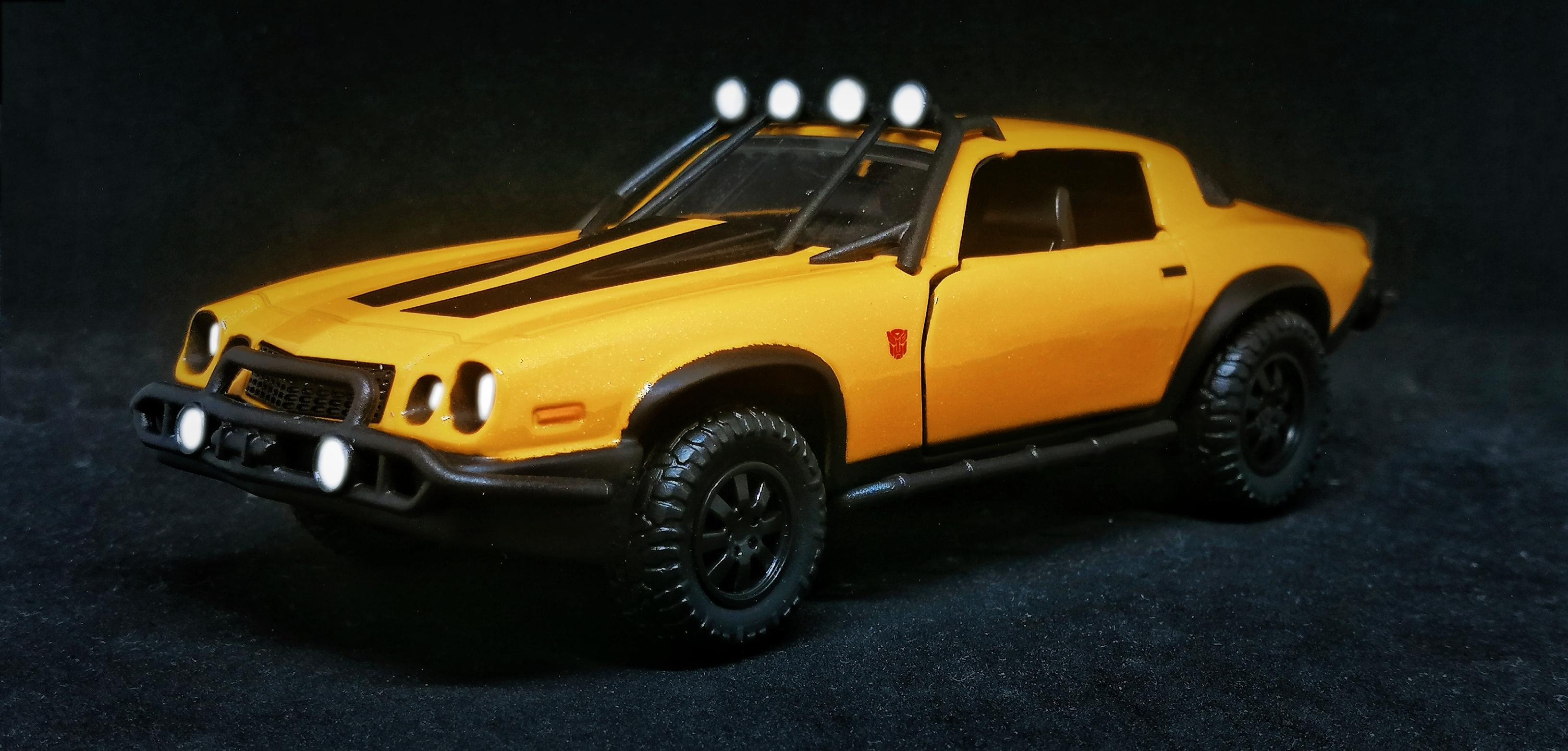 JADA TOYS 1/32 1977 Chevrolet Camaro Bumblebee