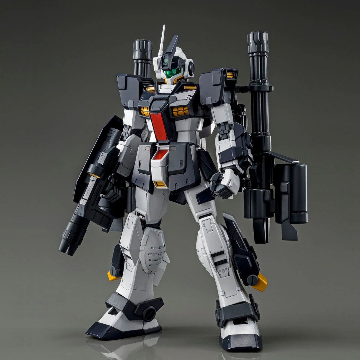 PBANDAI MG 1/100 GM Dominance (Philip Hughes Custom)